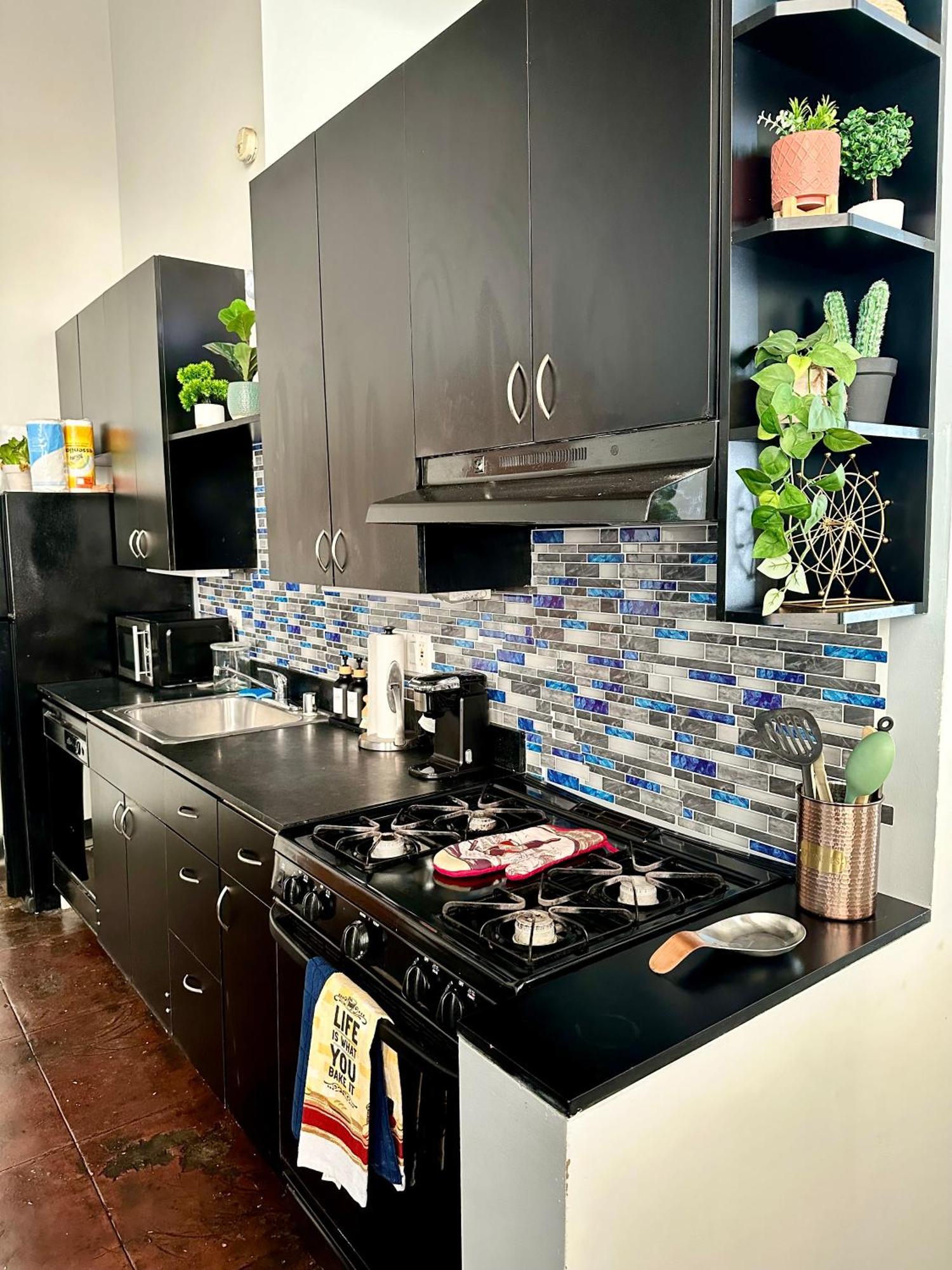 The Continental Dtla Loft Bed and breakfast