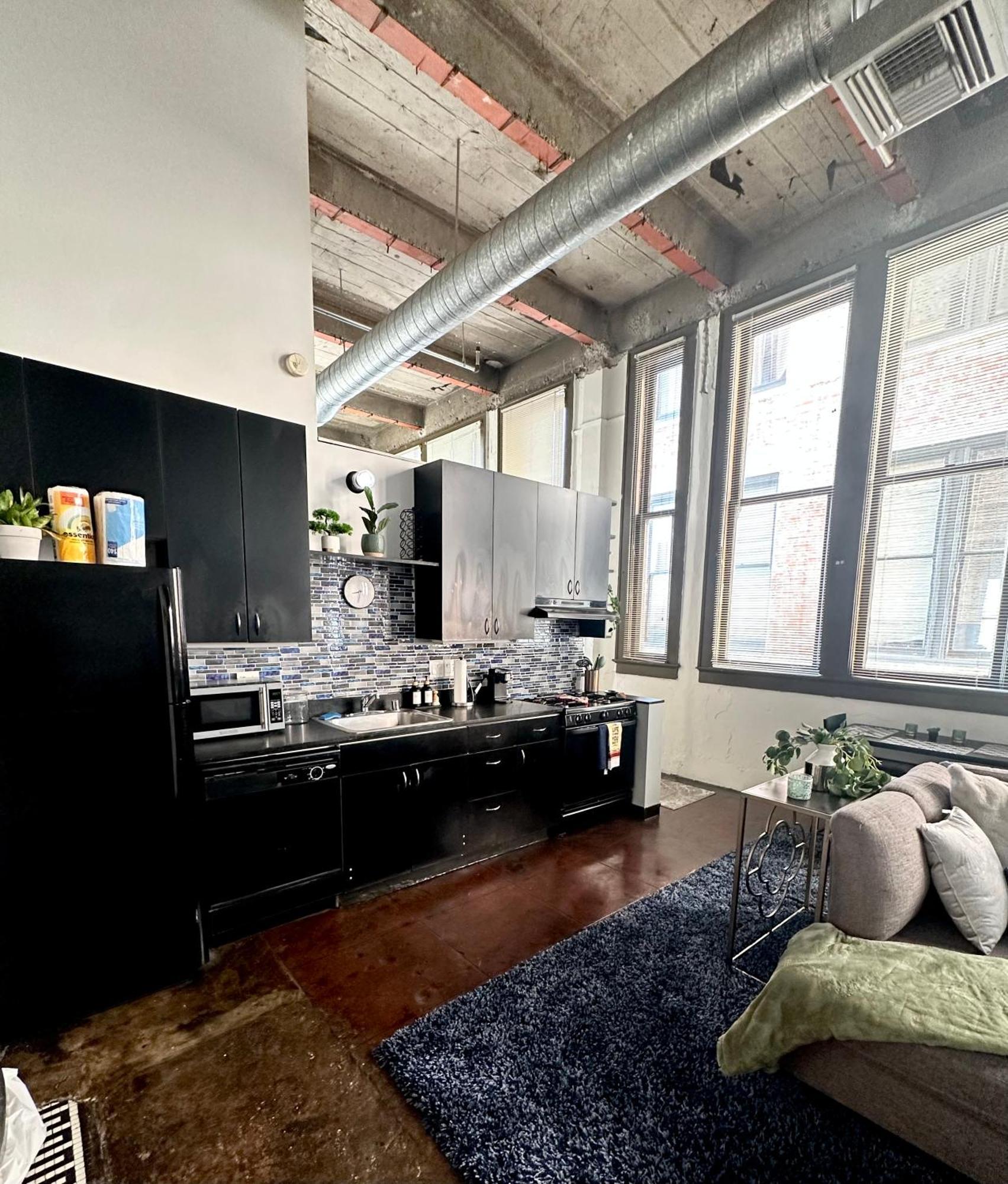 Bed and breakfast The Continental Dtla Loft *