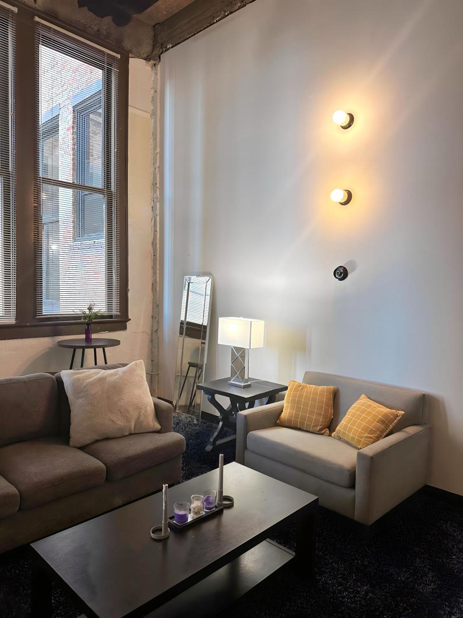 Bed and breakfast The Continental Dtla Loft *